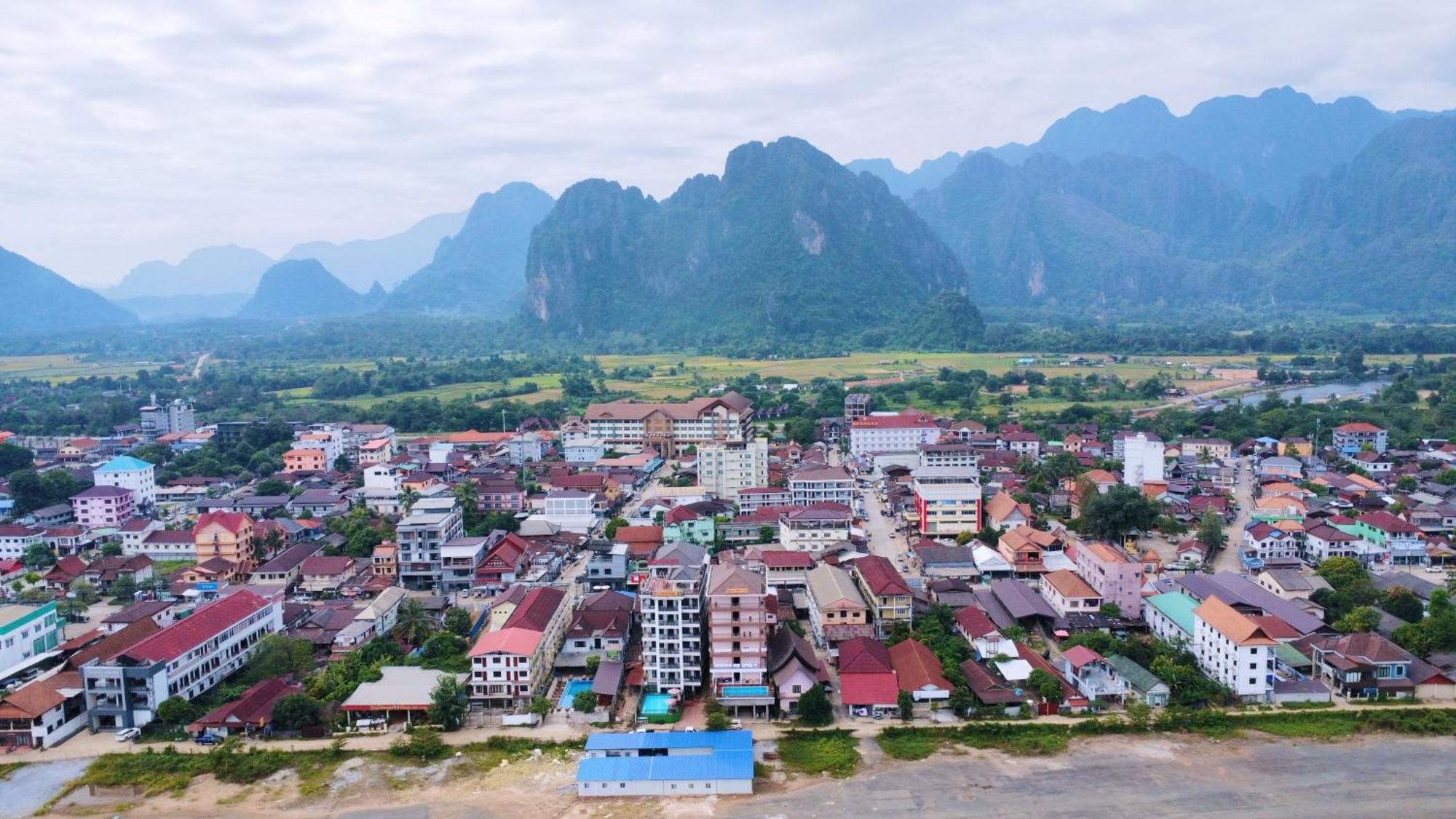 Vangvieng Sisavang Mountain View Hotel Vang Vieng Exterior photo