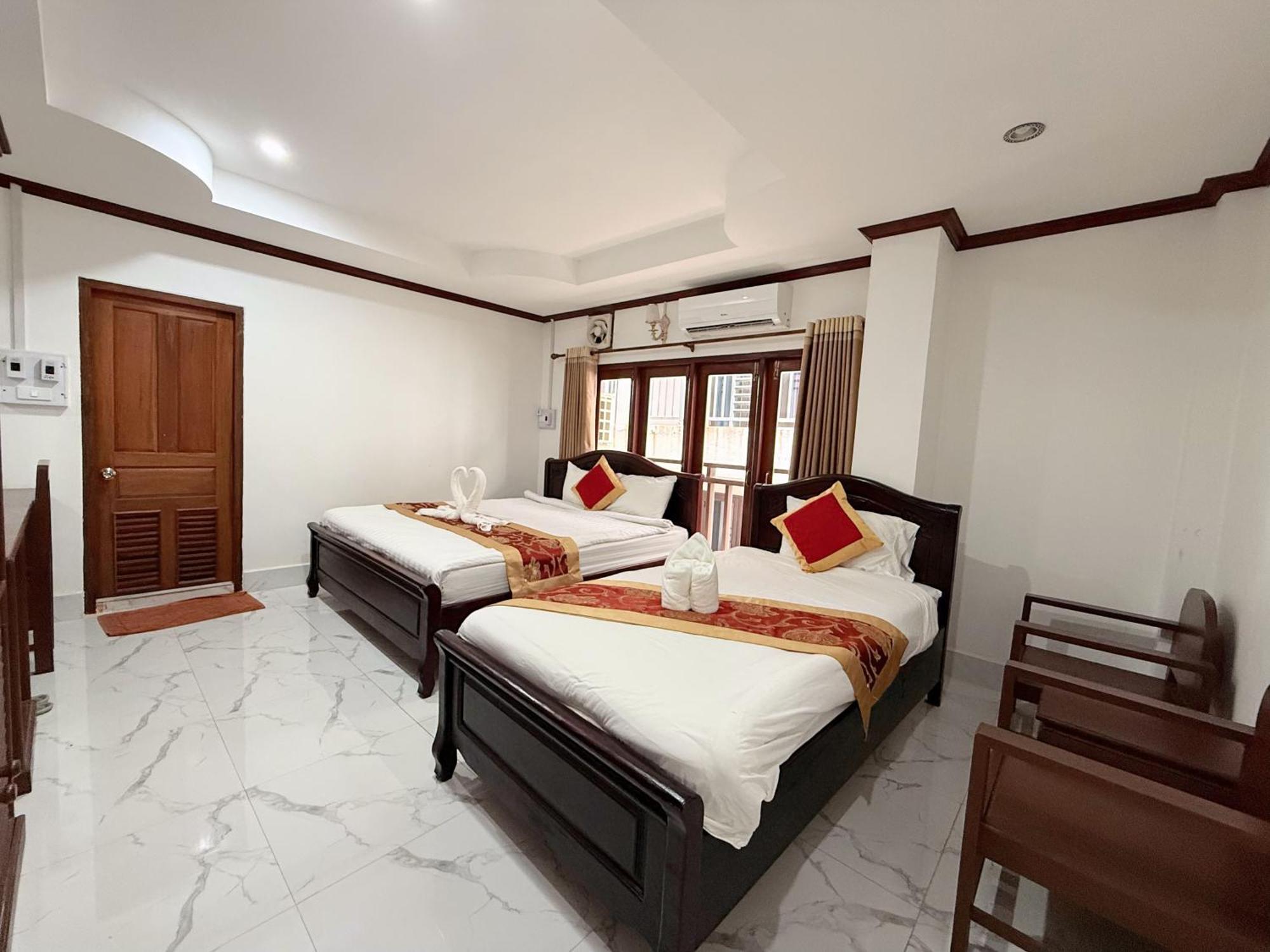Vangvieng Sisavang Mountain View Hotel Vang Vieng Exterior photo